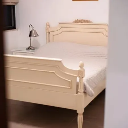 Lovely 3 Bed - -sliema *