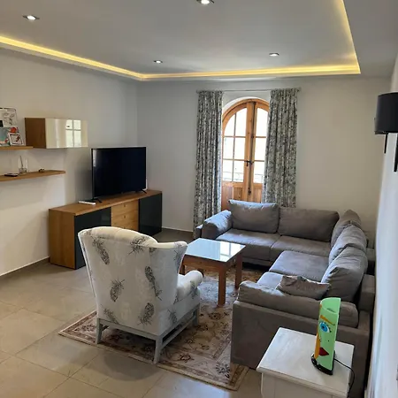 Апартаменты Lovely 3 Bed - -sliema