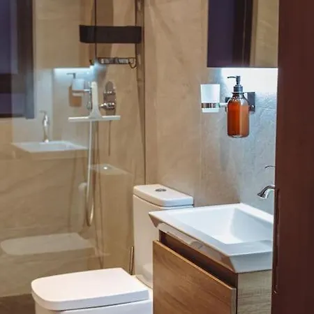 Lovely 3 Bed - -sliema Apartment