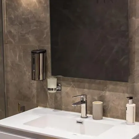 Lovely 3 Bed - -sliema Lägenhet *