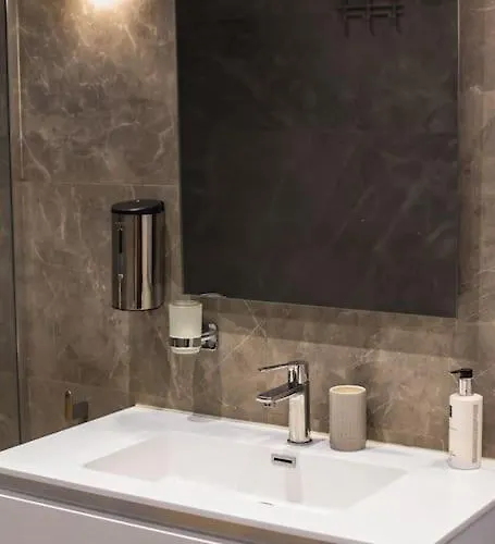 Lovely 3 Bed - -sliema アパート *